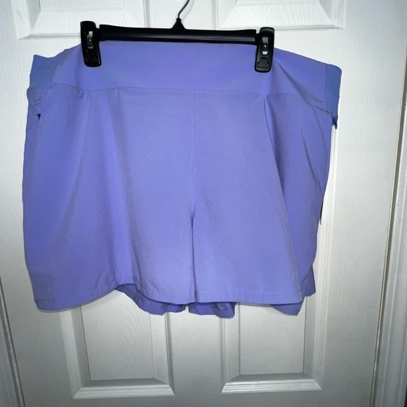 Athleta Pants - NWT Athleta Women's Plus Size 20 Brooklyn Shorts Victorian Periwinkle Active 2X
